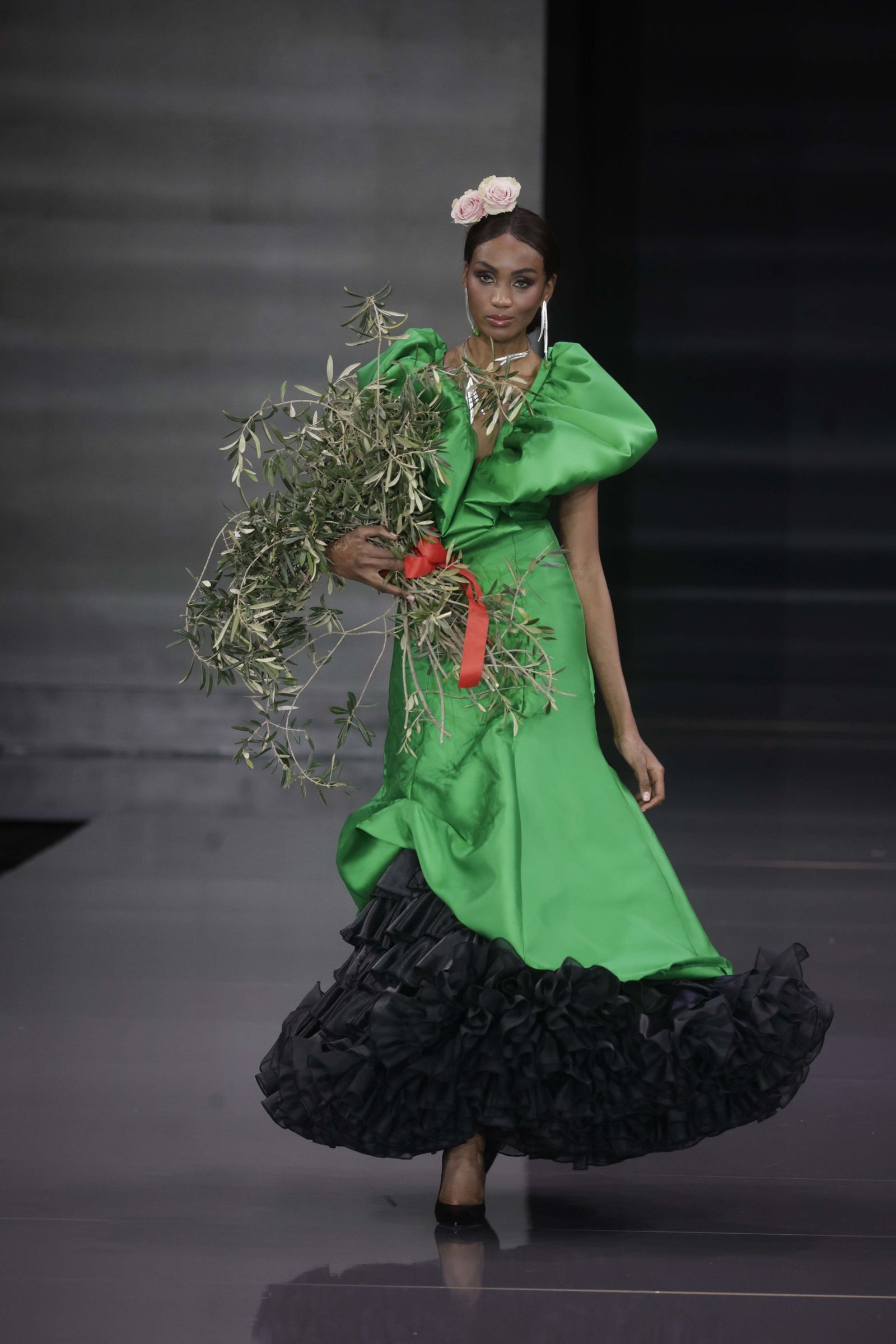 El desfile de Carmen Latorre en SIMOF 2023, todas las fotos