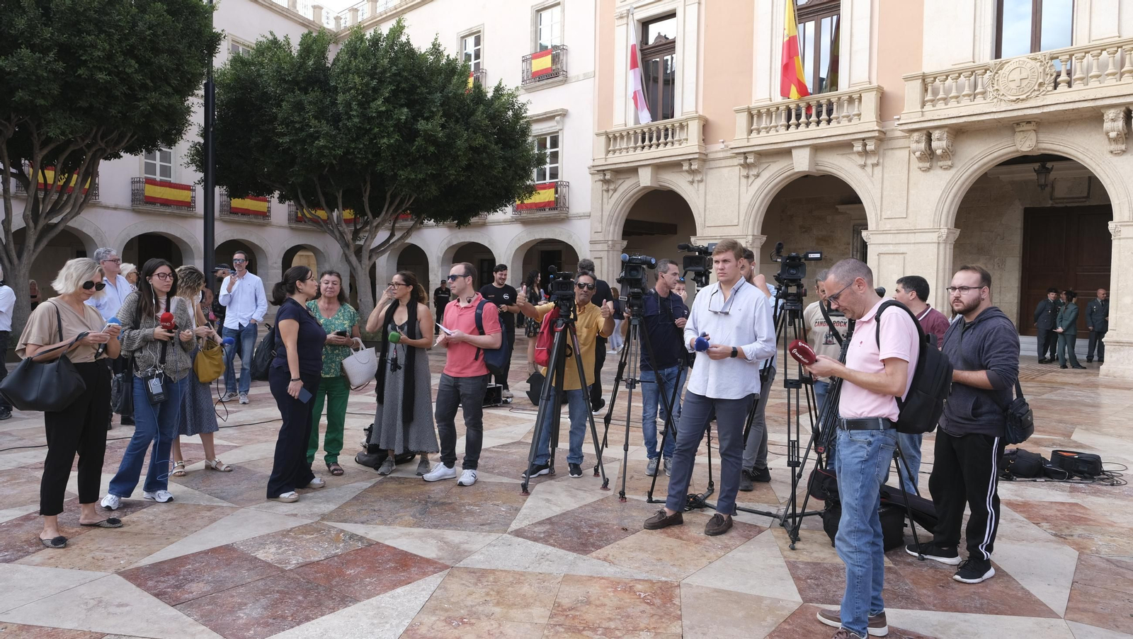 El regreso de los restos de los Coloraos a la Plaza Viaje, en imágenes