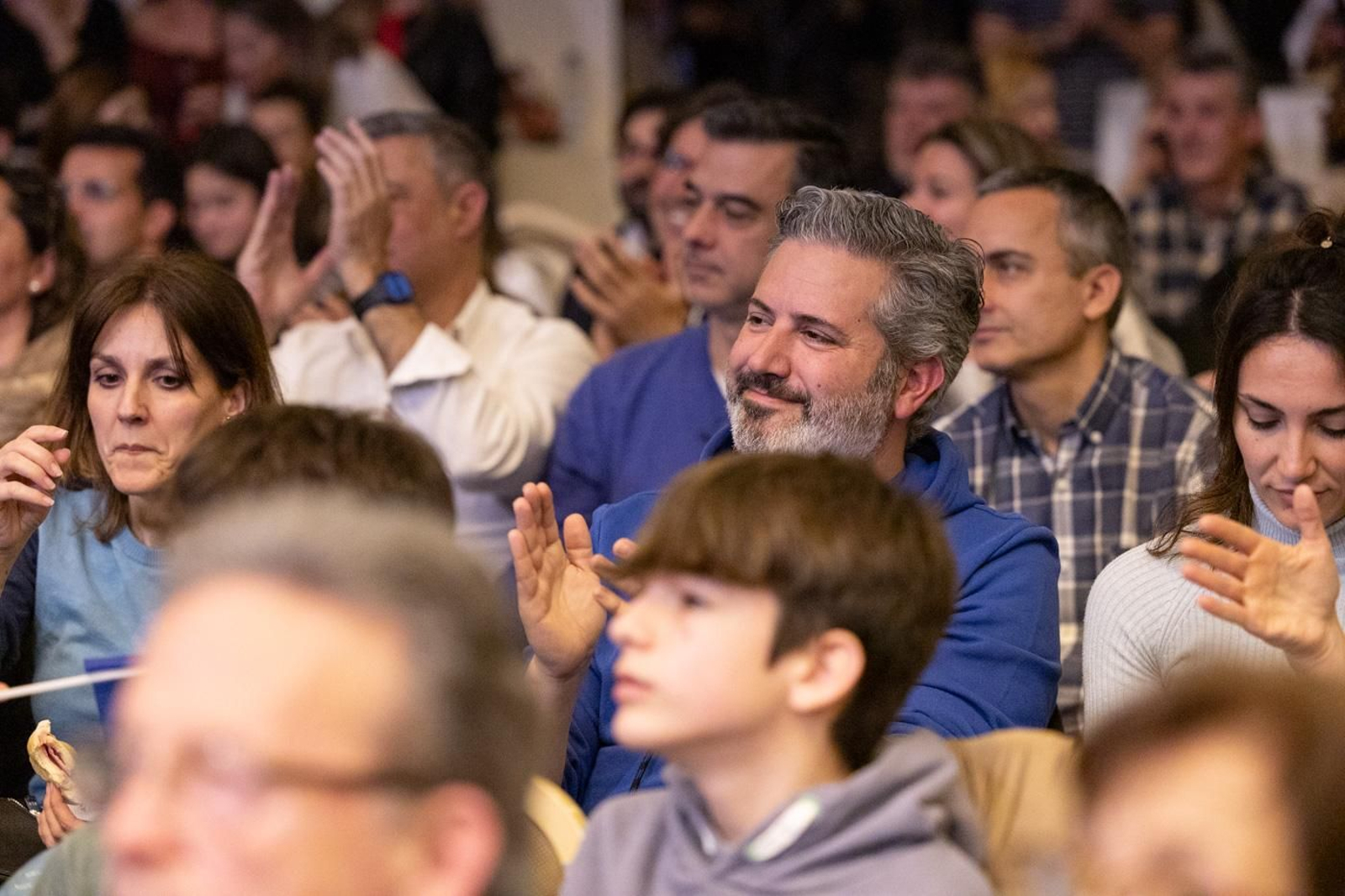El boxeo solidario de la VI velada White Collar Boxing cautiva al público de Jaén