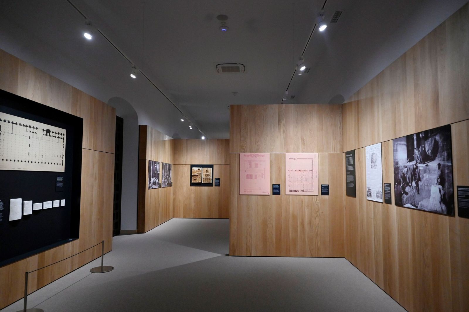 Un paseo por el nuevo Centro de Interpretación y Recepción de la Mezquita de Córdoba, en imágenes