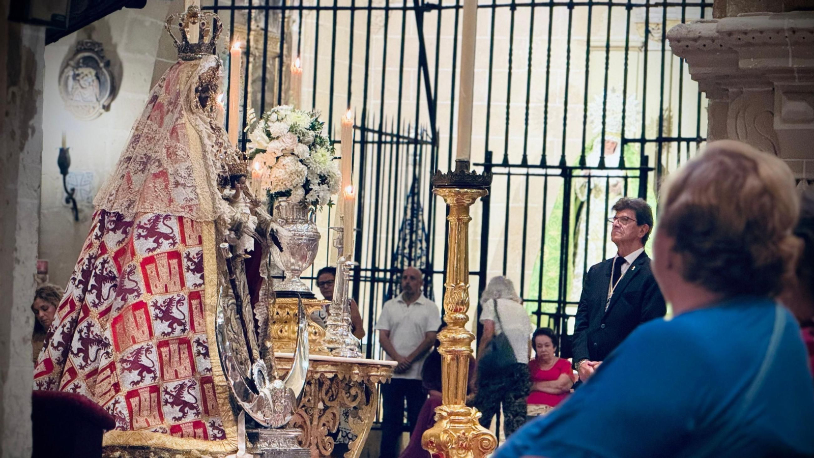 La imagen de la PAtrona, durante el traslado del martes.