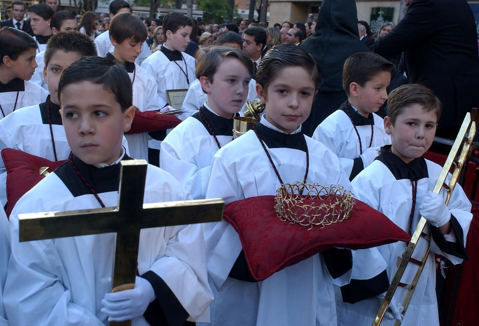 Las mejores imágenes del Santo Entierro Grande de 2004