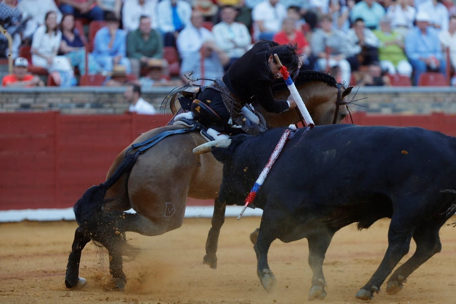 Las imágenes de la corrida de Ventura, Morante y Román en la Feria Taurina de Córdoba