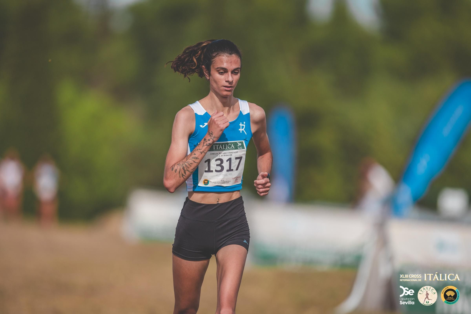 Búscate en las fotos del Cross de Itálica 2025 | 1
