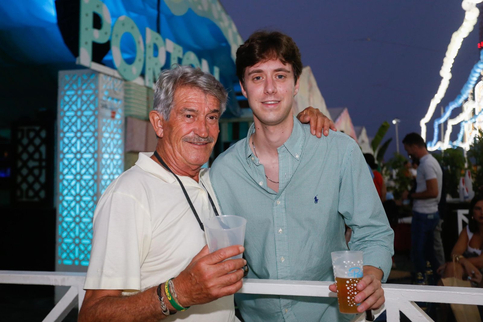 Búscate en las fotos del jueves en la Feria de La Línea