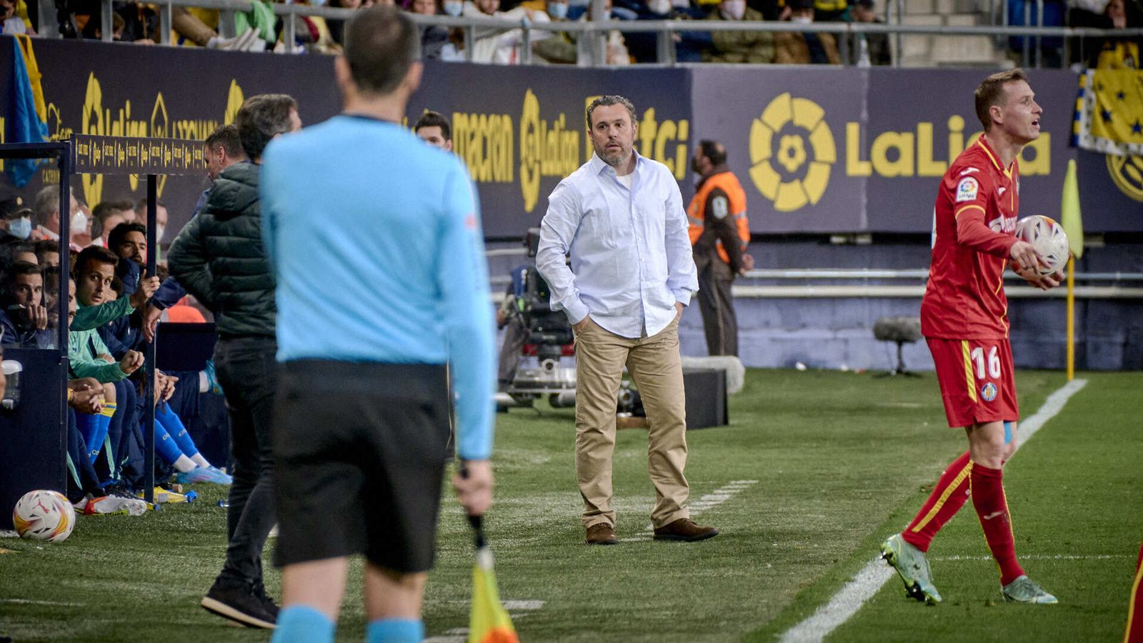 Partido de fútbol entre el Cádiz CF y el Getafe CF.