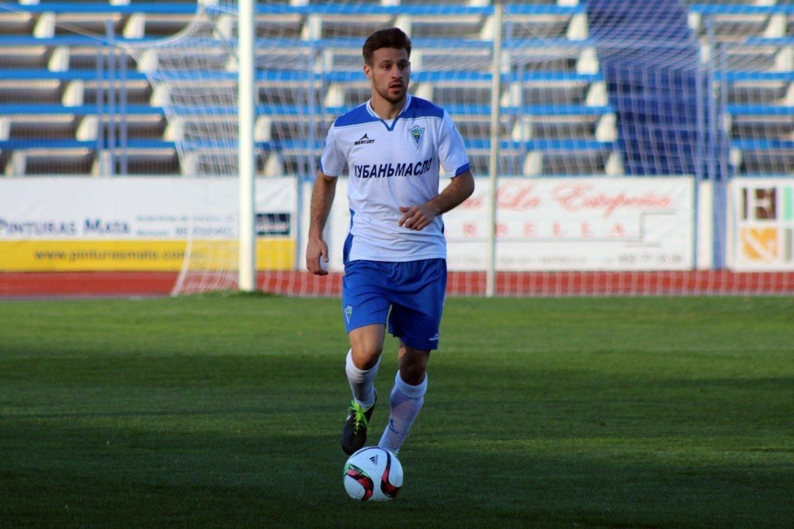 Rafa Navarro durante un partido en su anterior etapa en el Marbella.