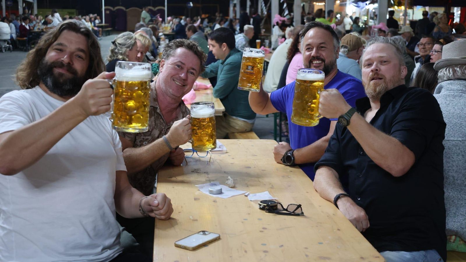 Una fiesta para unir a la familia alemana en Torrox