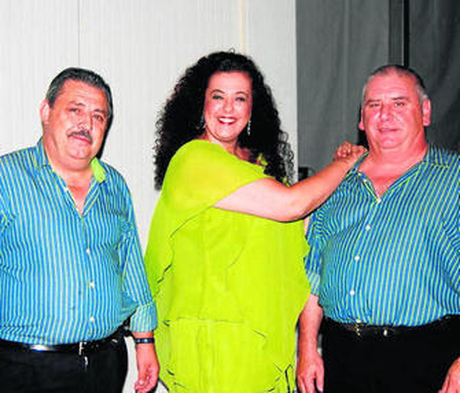 La Orquesta Arco Iris son Pedro, Amaly y José Luis.