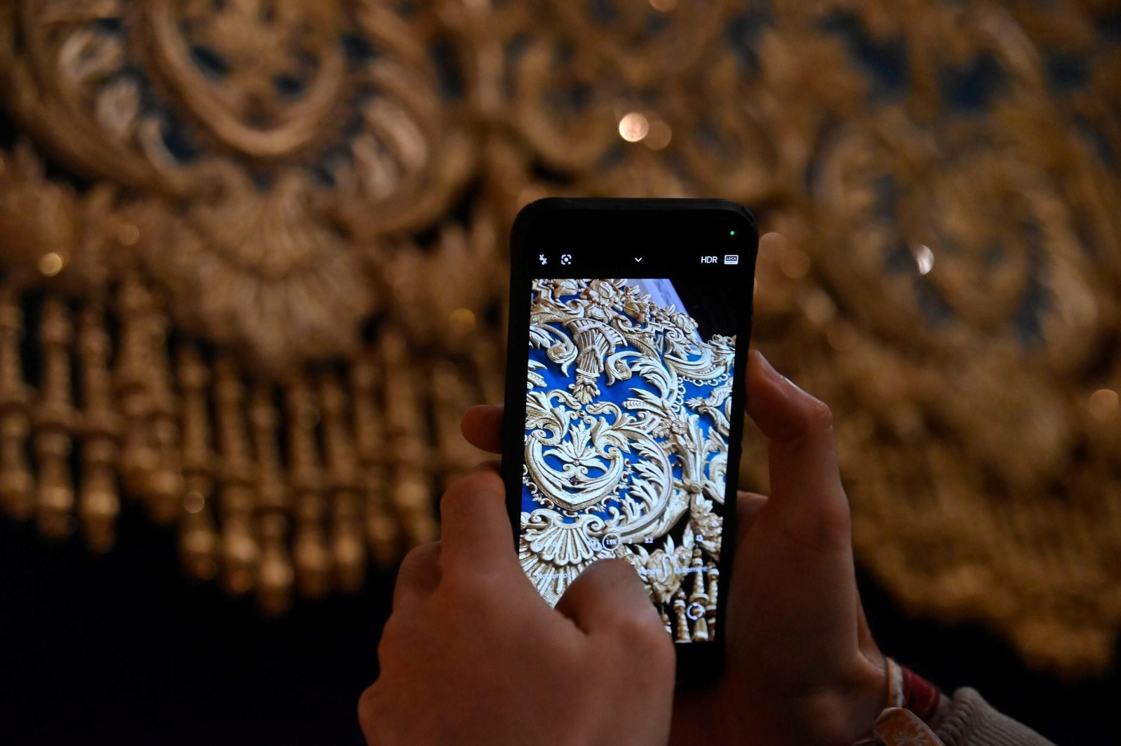 El Prendimiento de Córdoba presenta la primera de las bambalinas laterales del paso de palio de la Piedad