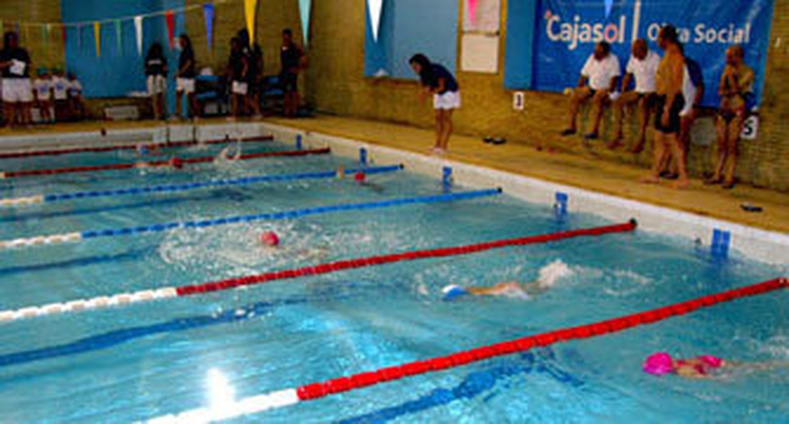 El último largo del Club Natación Sevilla