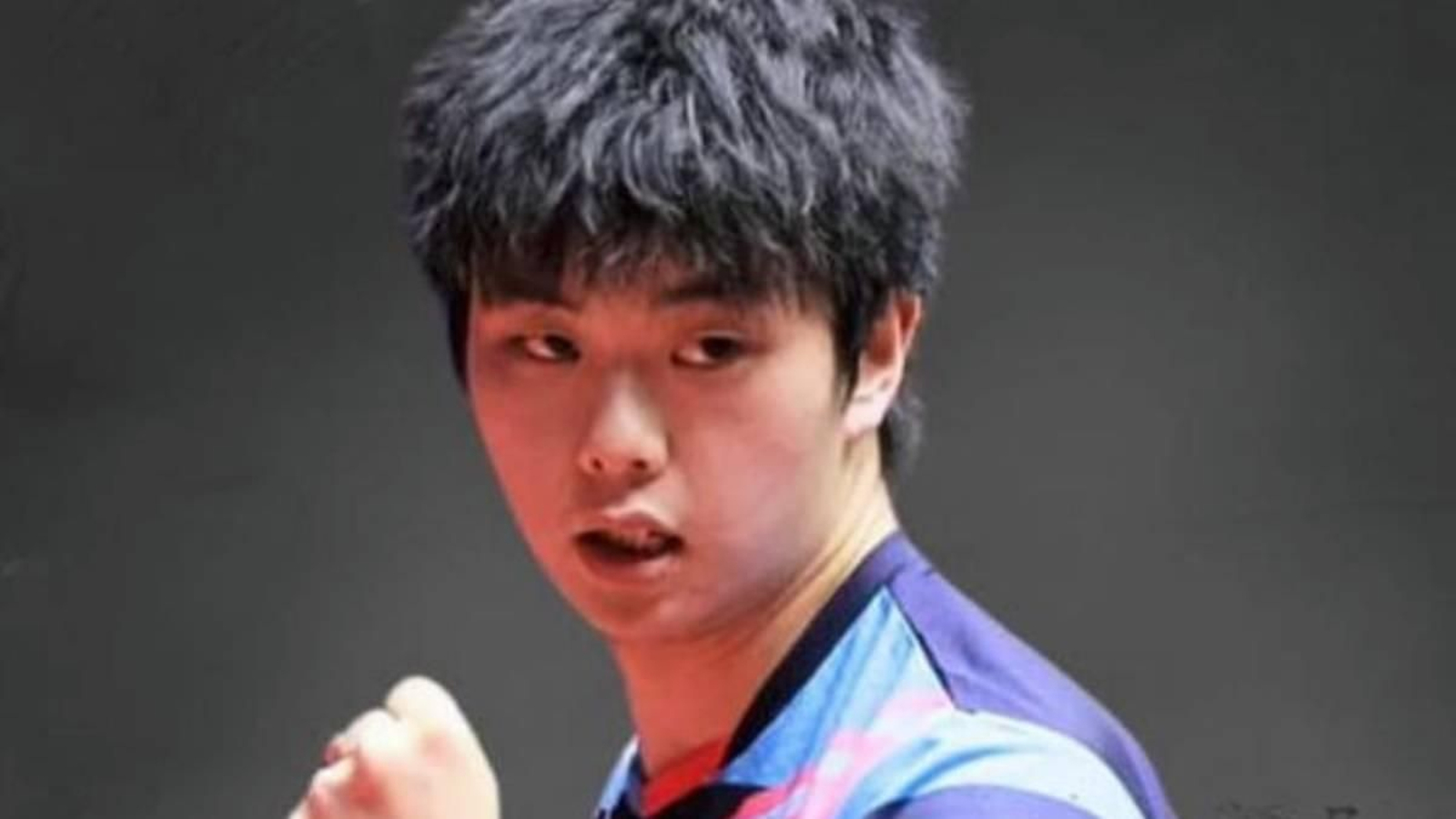 Tao Yuchang celebra un punto.