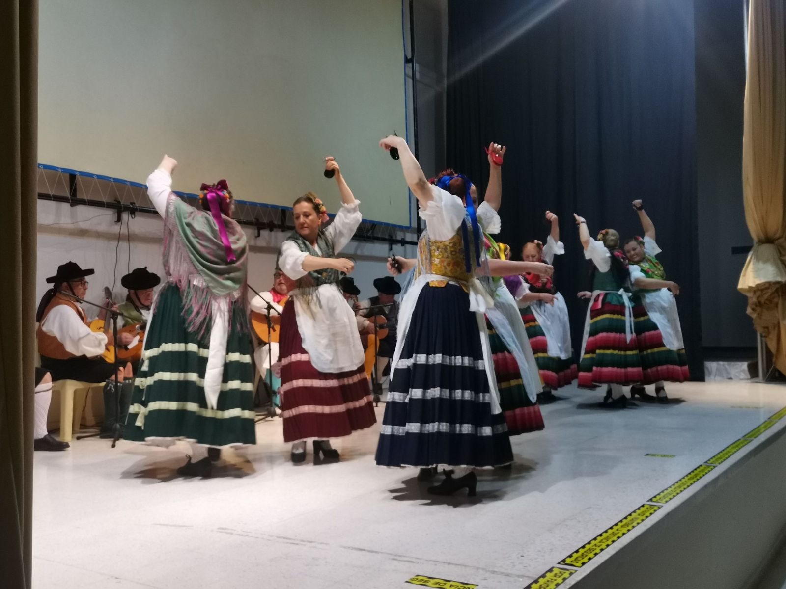 Fandanguillos, soleares y parrales animan a los reos de ‘El Acebuche’