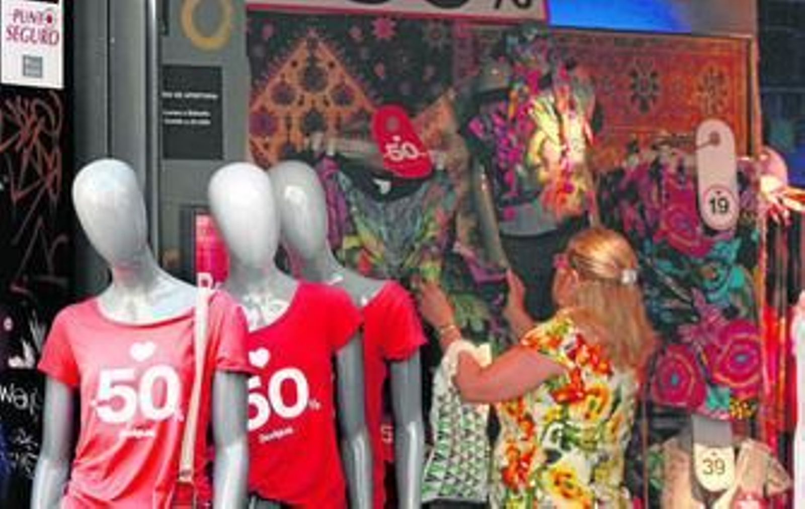 Las rebajas de verano no salvan al comercio de su sexto año de crisis