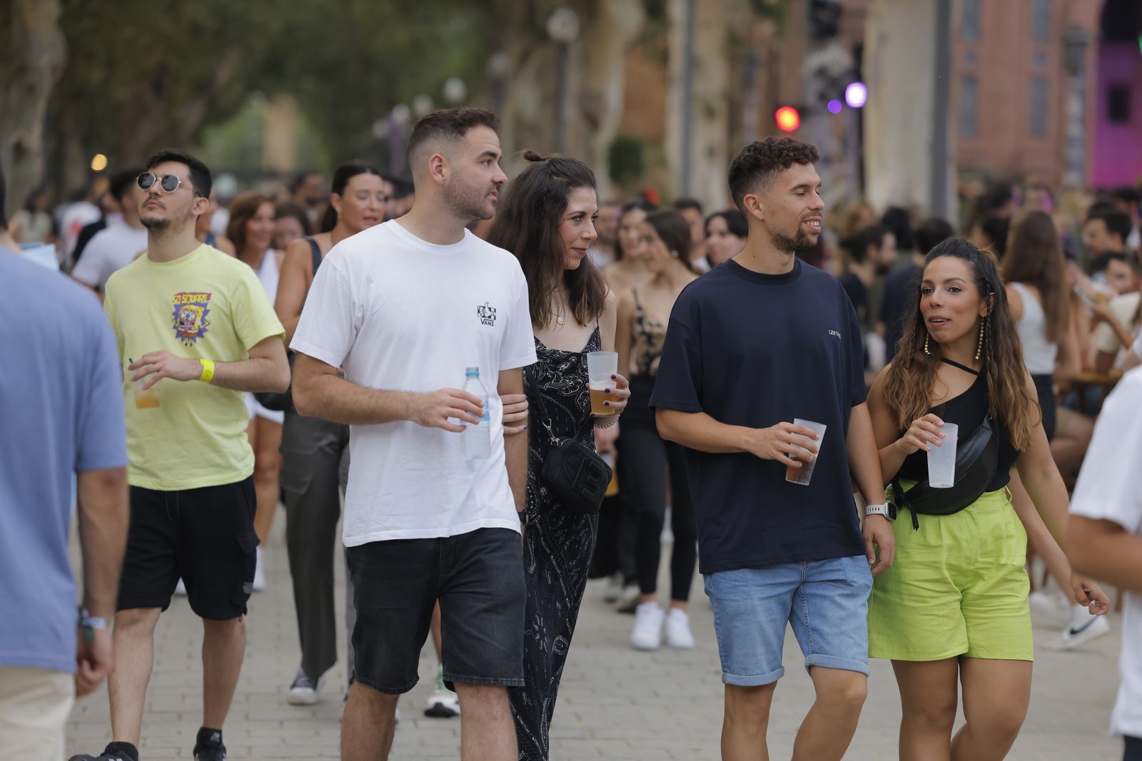 Búscate en las fotos del concierto de Bizarrap