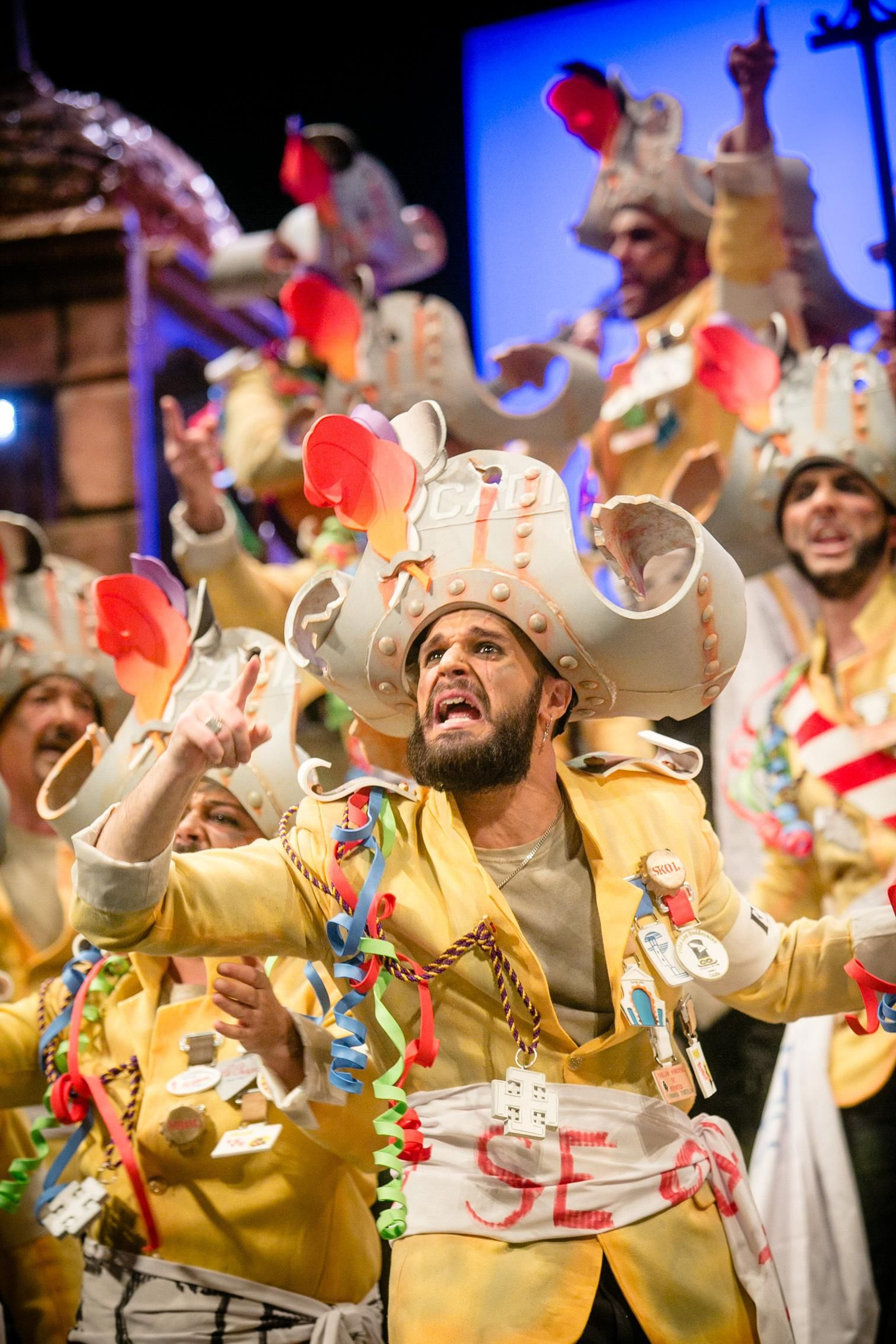 El coro de Julio Pardo "El batallitas"