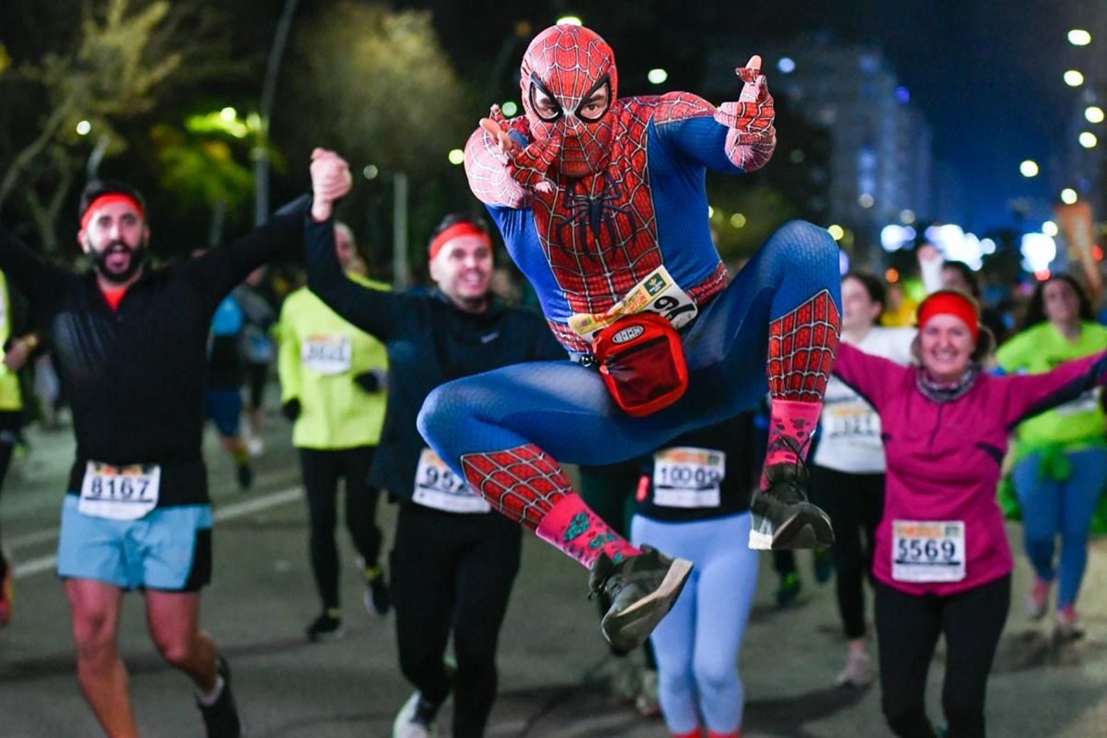 En imágenes: búscate en tu llegada a meta de la Carrera de San Antón 2025 (12)