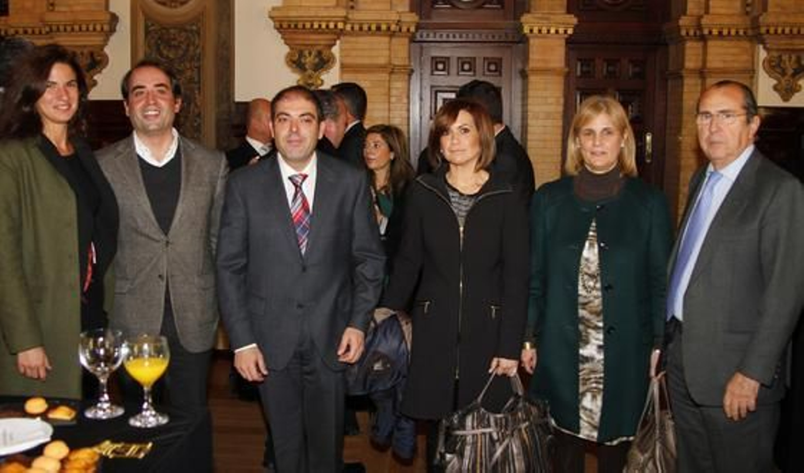 Celia Ferrero, Antonio Saldaña, Lorenzo Amor, Irene Galisteo, María José García-Pelayo y Aurelio Romero.

Foto: Juan Carlos Vazquez y Victoria Garcia