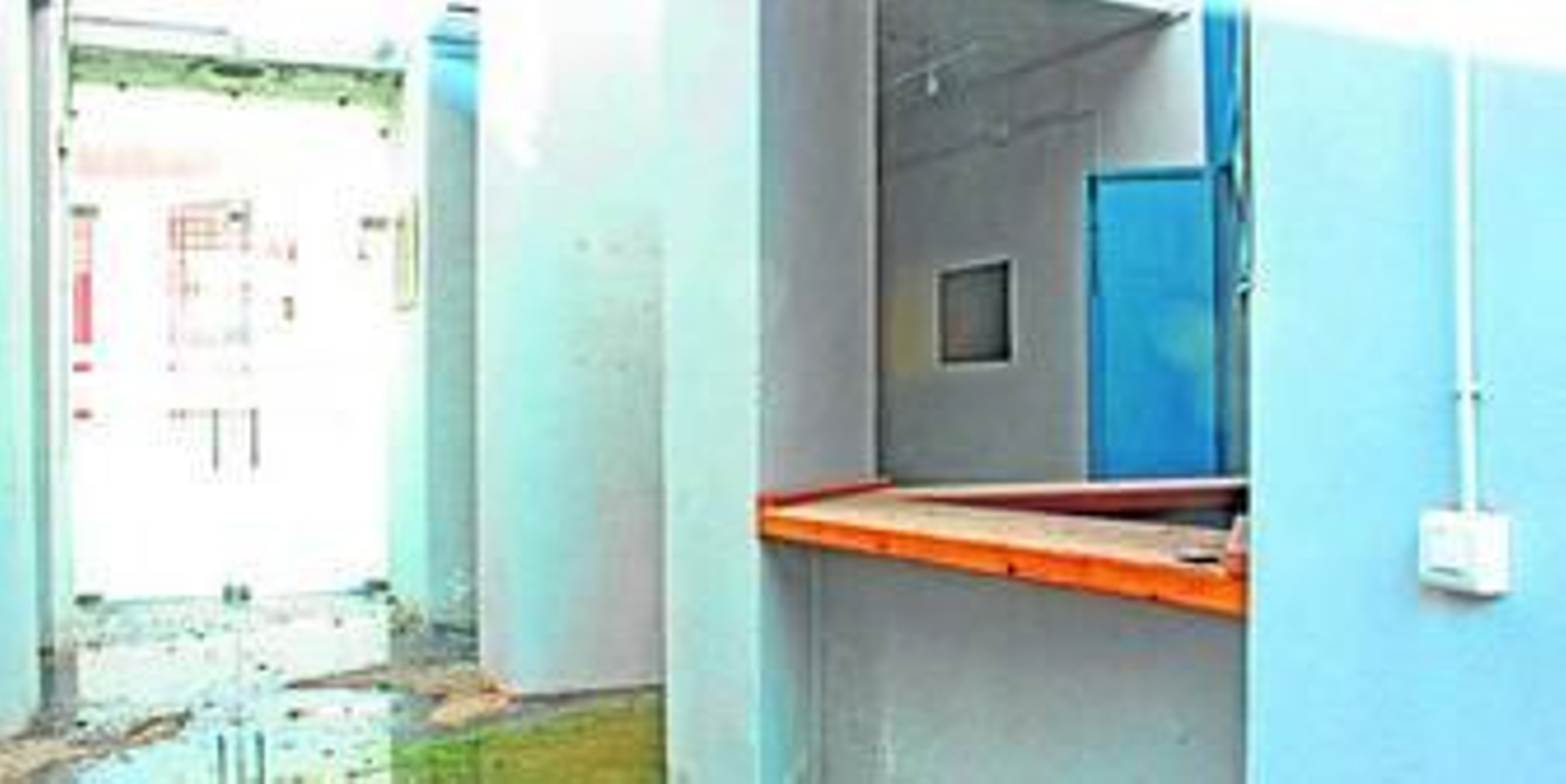 Desperfectos del centro astronómico.