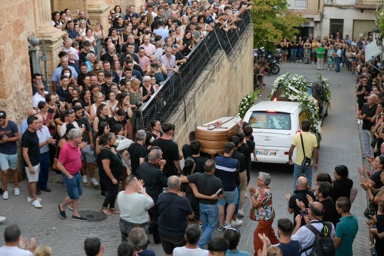 Primeras imágenes del entierro de Juan Trujiilos en Íllora