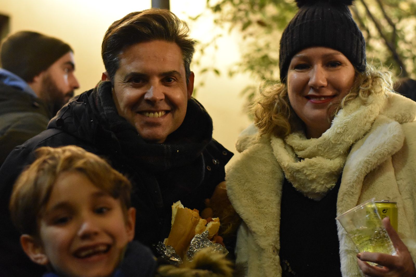 Jaén brilla y disfruta al fuego de las lumbres de San Antón