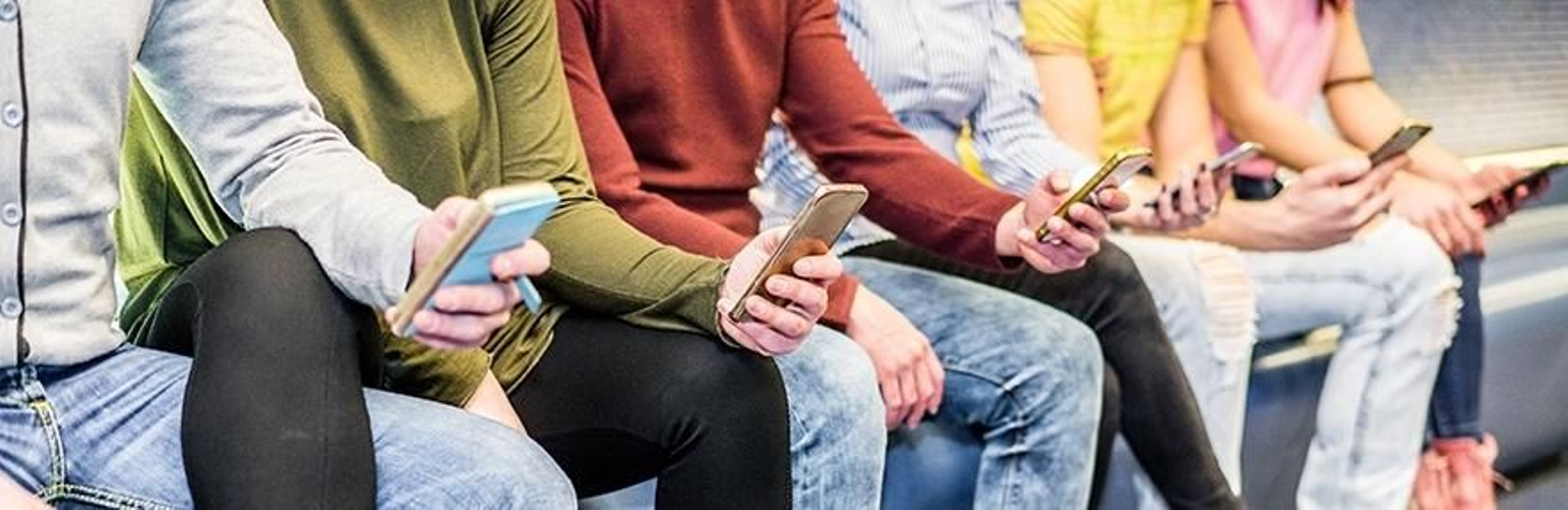 La concienciación se presume fundamental para reducir el ciberacoso entre los jóvenes.