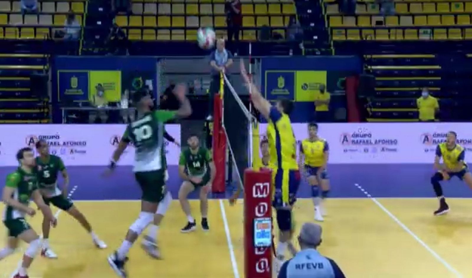 Imagen del partido en Canarias.