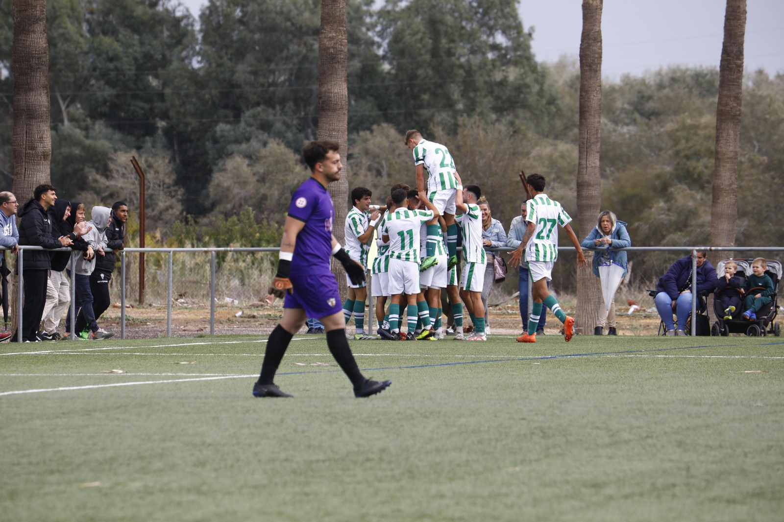 Las mejores fotos del derbi provincial entre el Córdoba B y el Pozoblanco