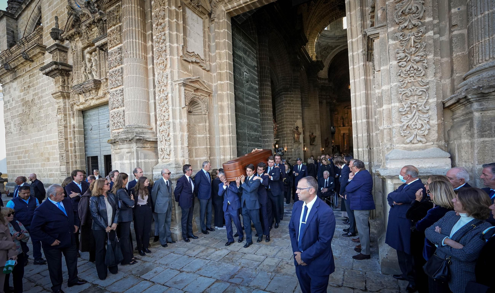 Imágenes del funeral de Álvaro Domecq en la catedral de Jerez