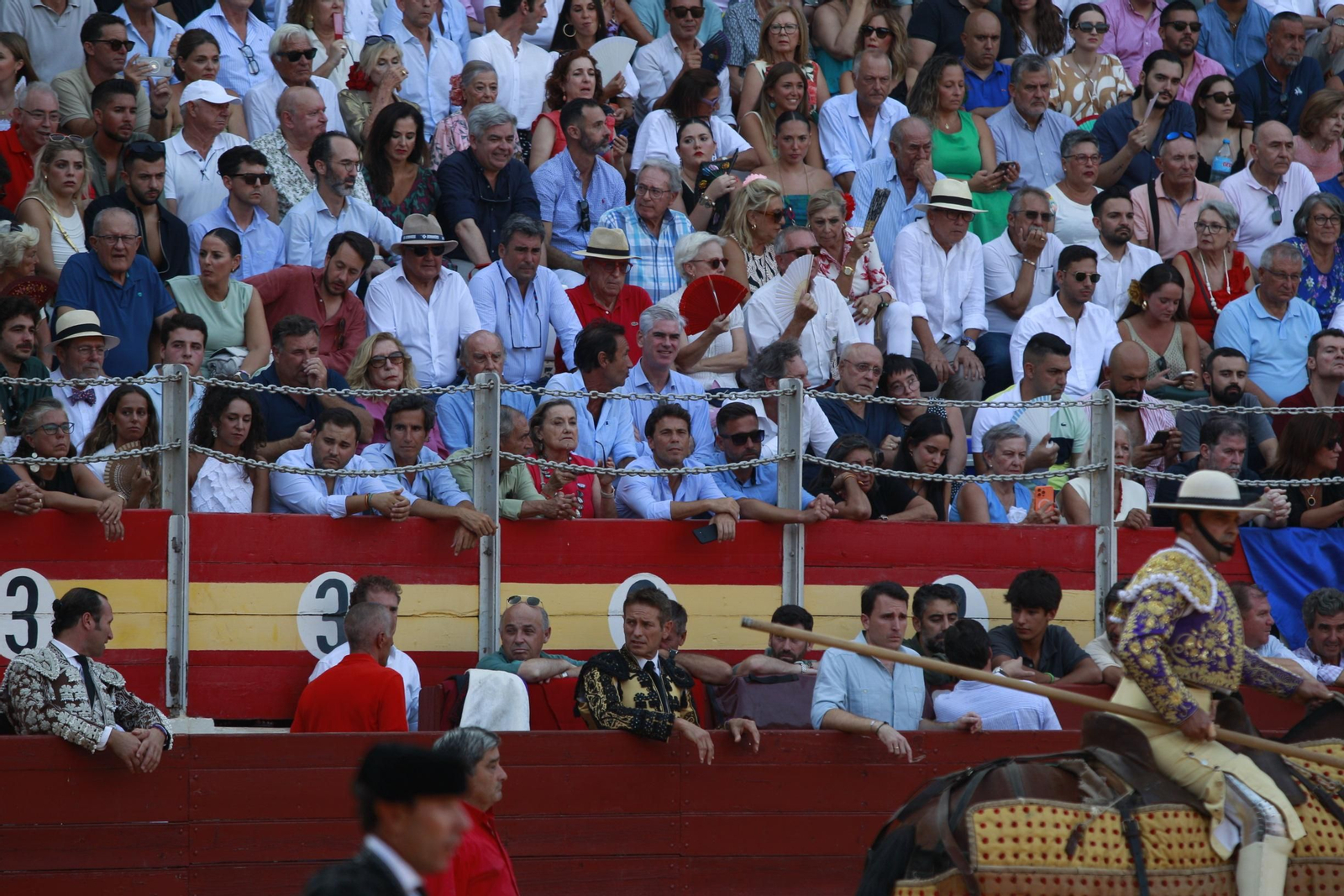 La despedida del torero Enrique Ponce de la Feria de Almería 2024, en imágenes