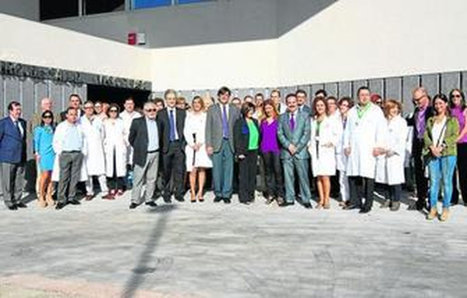 El centro de salud Vega de Acá abre sus puertas para 8.500 almerienses