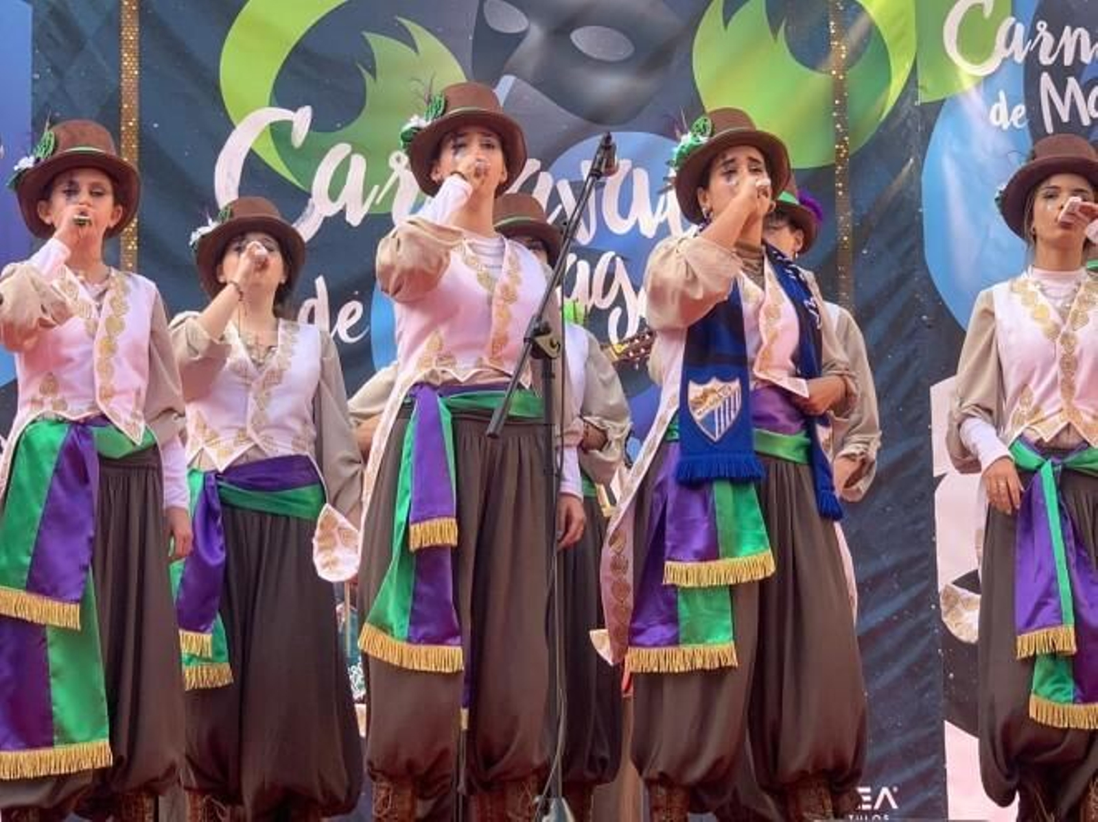 La Comparsa juvenil La Esperanza gana la Copla Malaguista