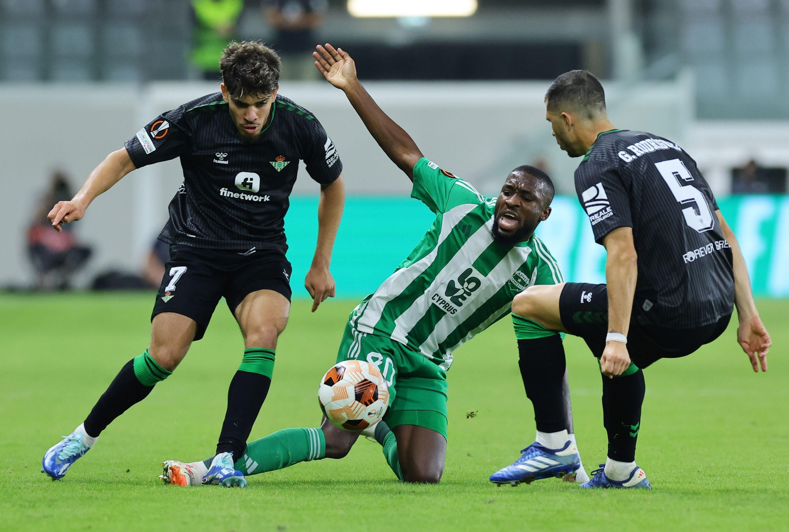 Las fotos del Aris Limassol-Betis de Europa League