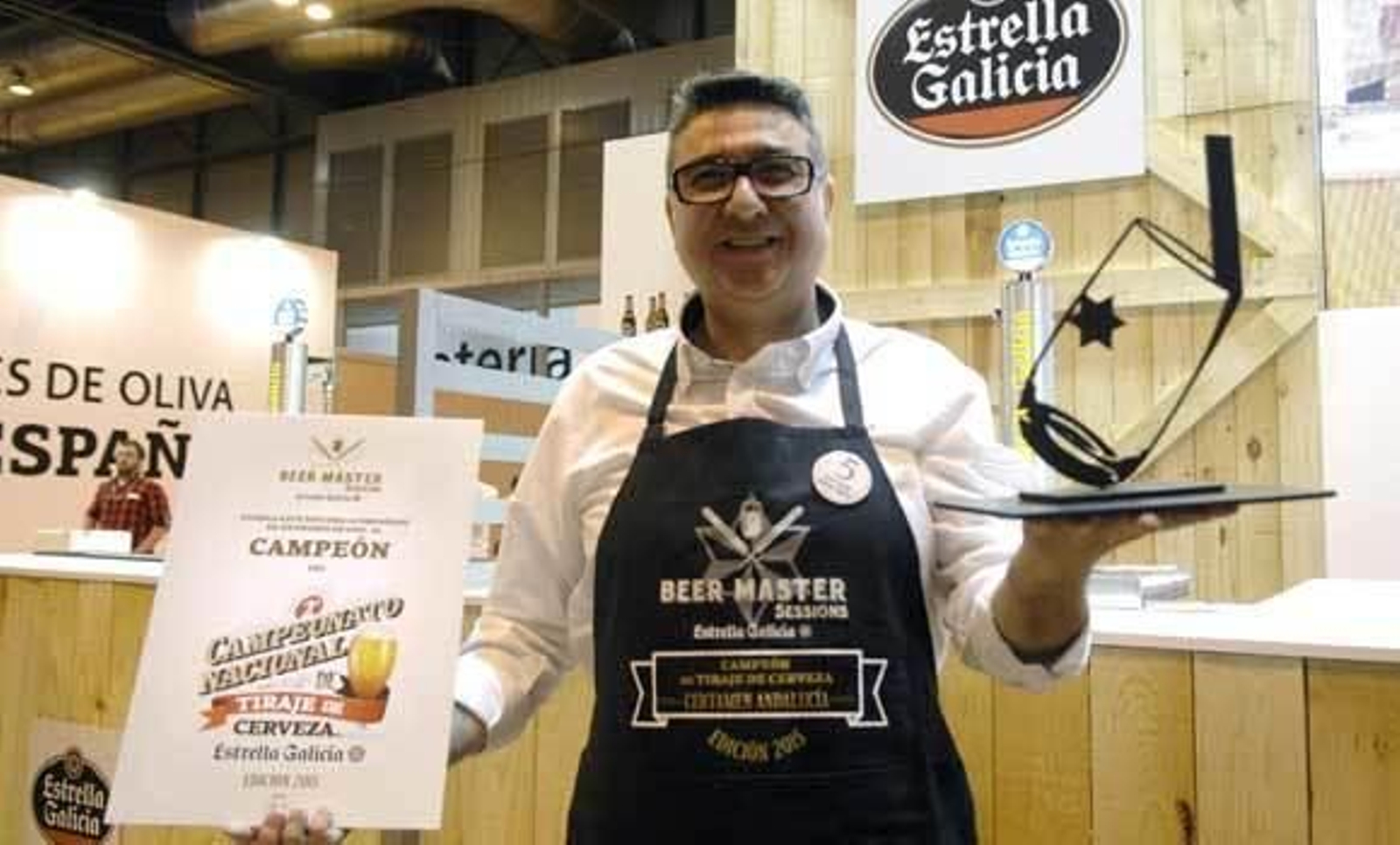 El jerezano Javier Sánchez se alza con el título de Mejor Tirador de Cerveza de España