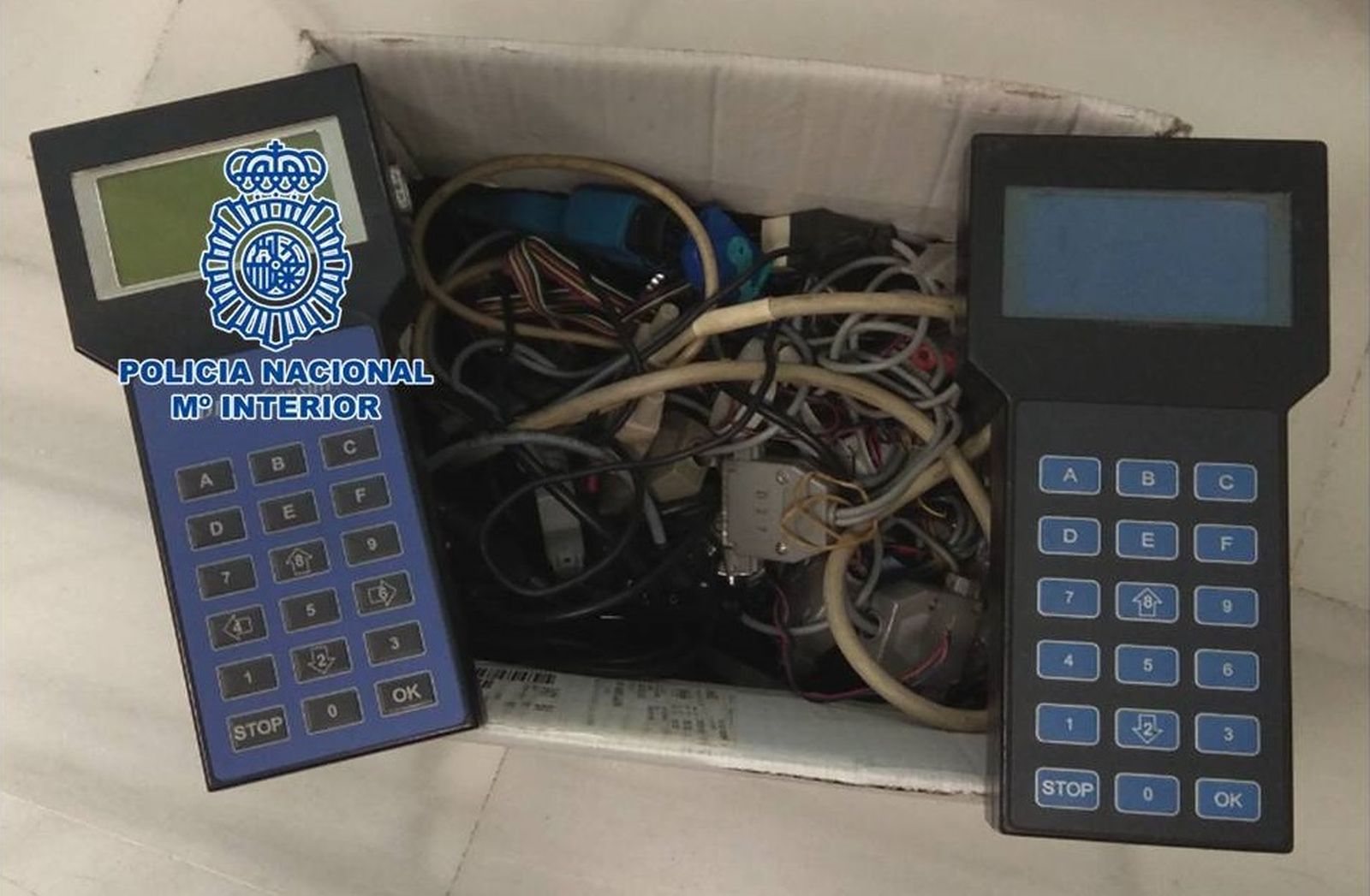 Material para alterar el kilometraje.