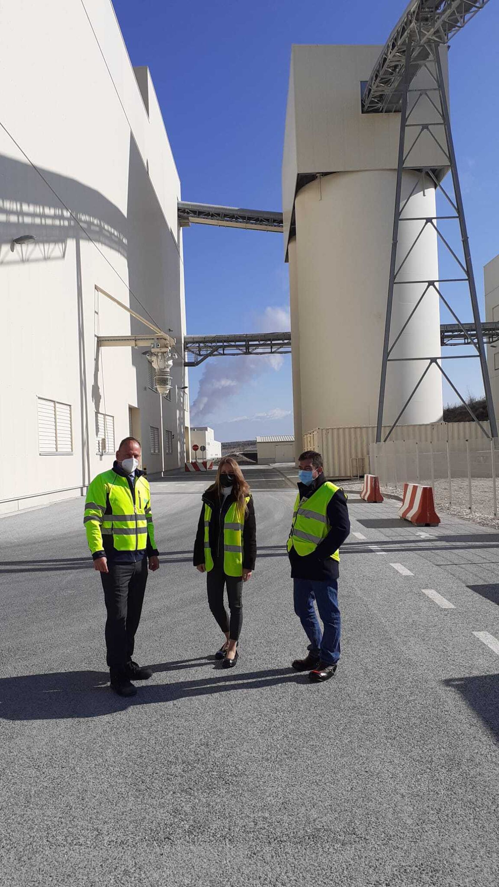 Visita de la delegada a la compañía granadina Knauf.