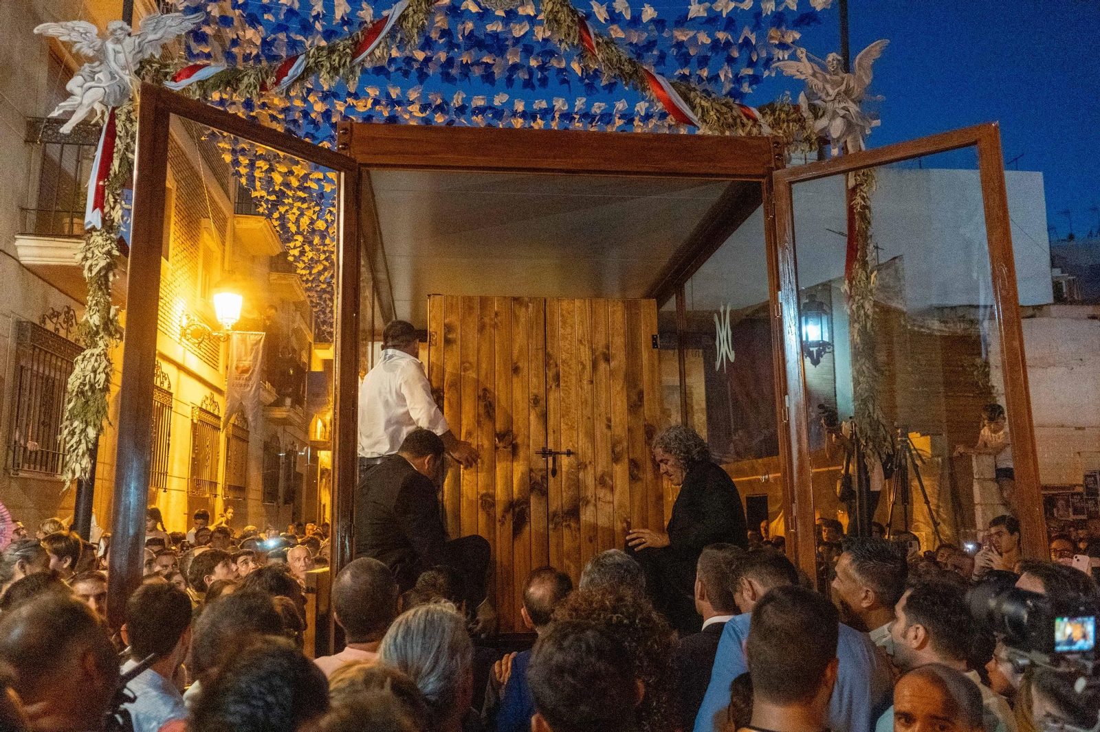 Magna Mariana Huelva 2025: Imágenes de la llegada de La Virgen de La Bella a la Iglesia de Nuestro Padre Jesús del Calvario