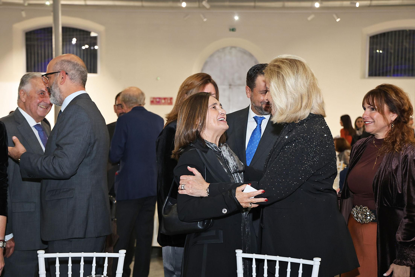 Imágenes de los invitados a la gala de los  37 premios Onubenses del Año