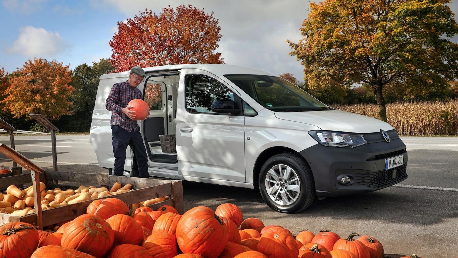 El Cargo puede llegar a tener una capacidad de 3,7 m3 en la versión Maxi. En este caso, puede cargar dos Euro pallet, con hasta 2,15 m de espacio longitudinal útil.