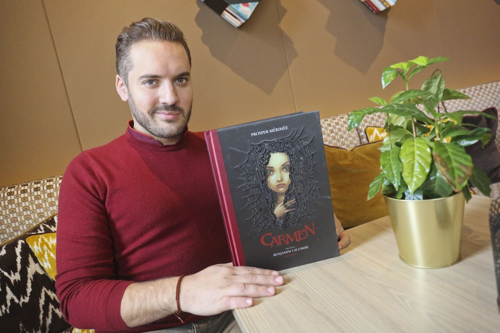 Benjamin Lacombe (París, 1982), antes de la entrevista.