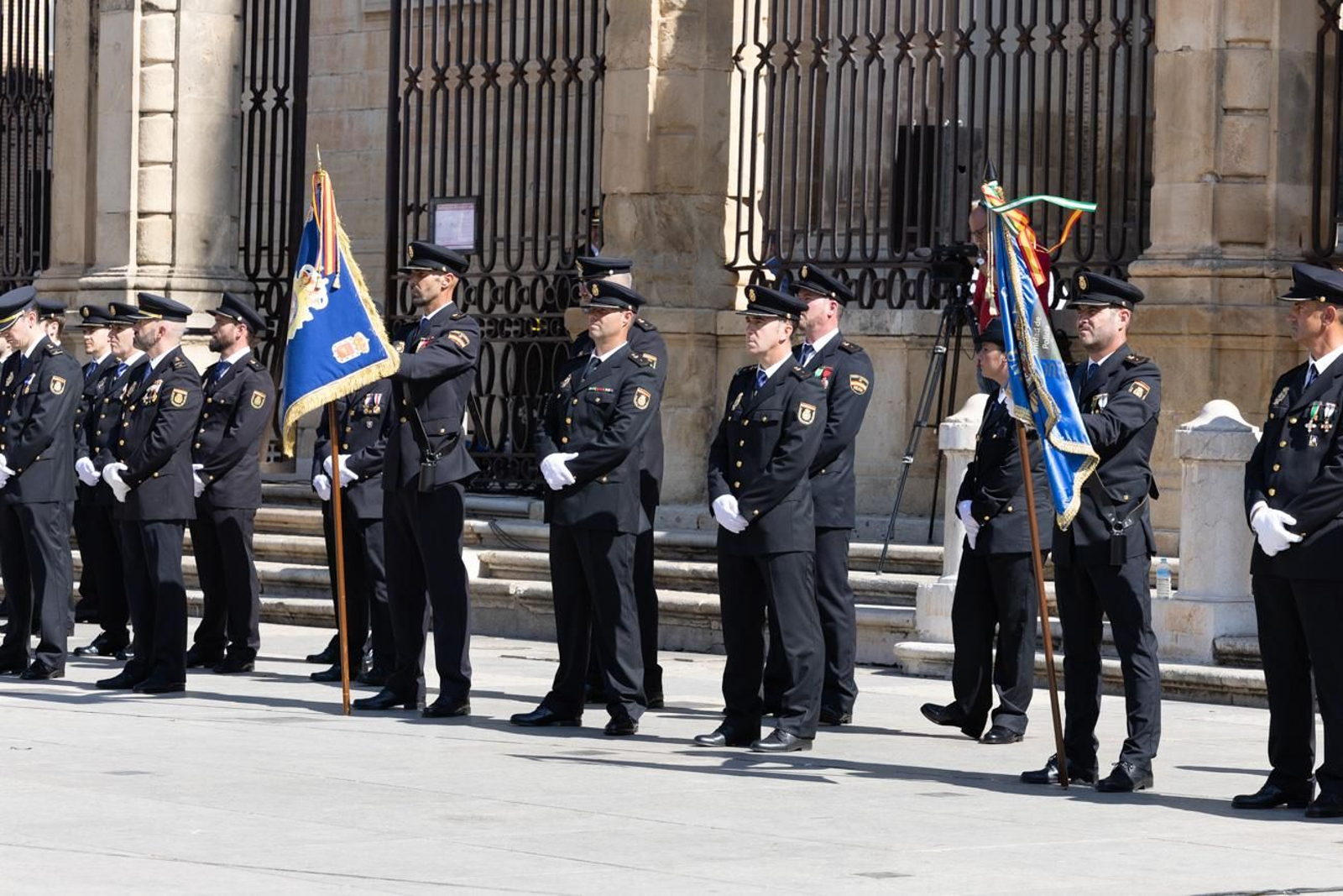 Acto por el día de la Policía Nacional, con motivo de la festividad los Santos Ángeles Custodios