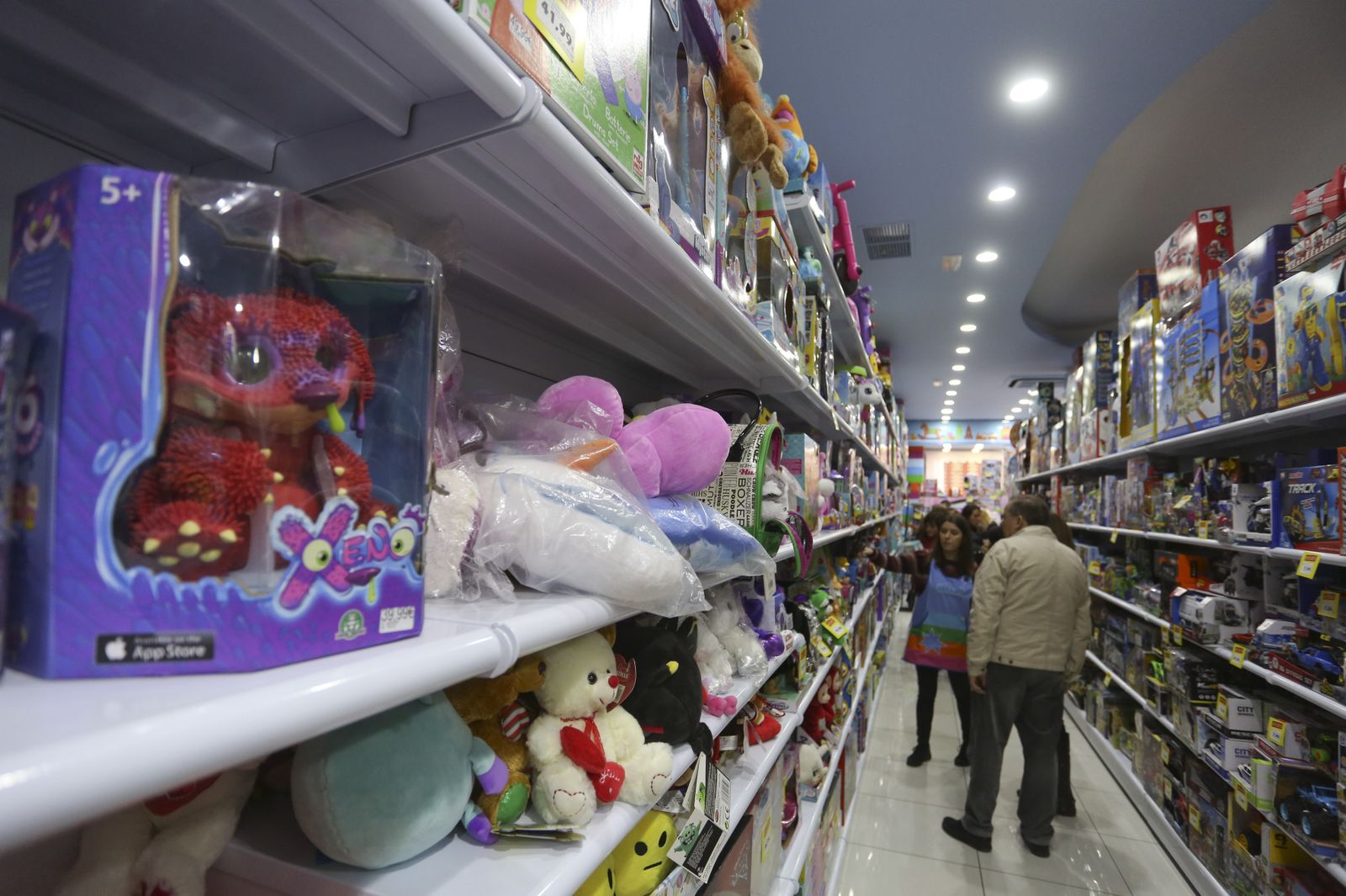 Fotos de las jugueterías de Málaga días antes de los Reyes Magos