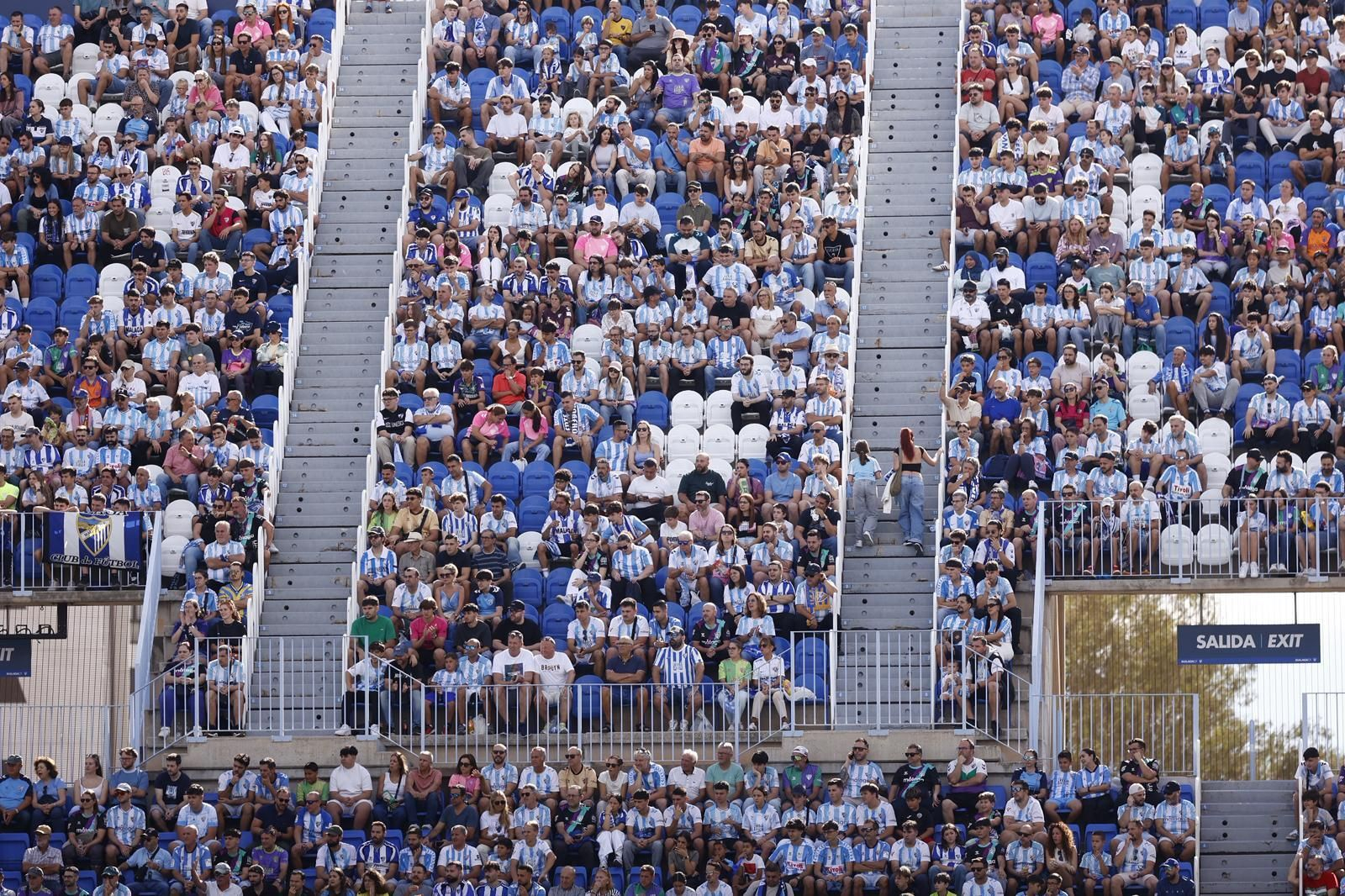 Búscate en las gradas de La Rosaleda durante el Málaga-Andorra