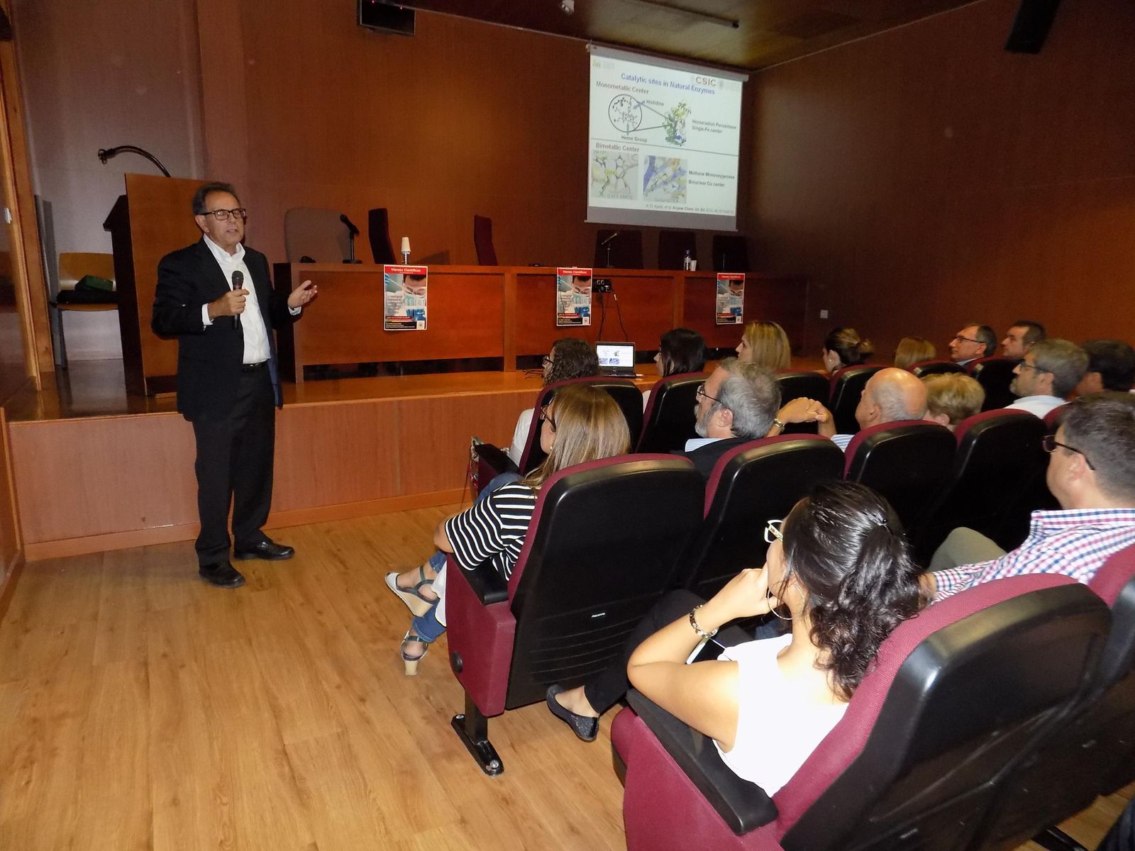 Alberto Corma, ayer, en la sala de grados del aulario IV de la Universidad de Almería.