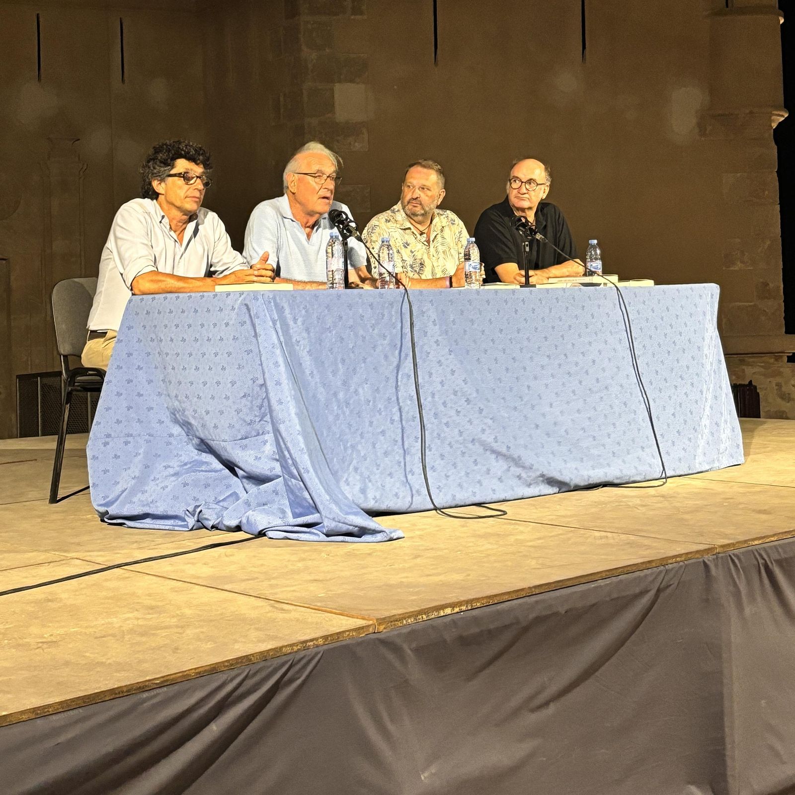 Acto de presentación de la novela.