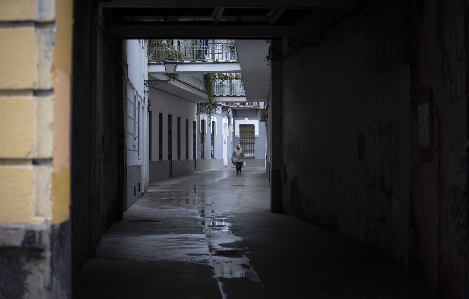 Coronavirus en Sevilla: Callejeando en una ciudad desierta