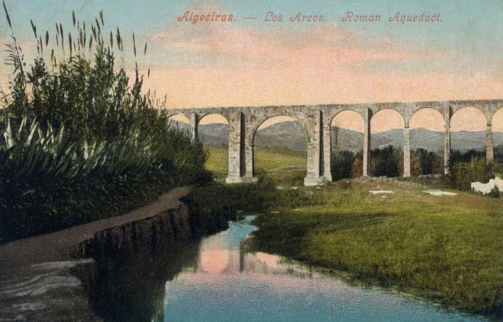 Fotografía coloreada del Acueducto tomada en el año 1892.