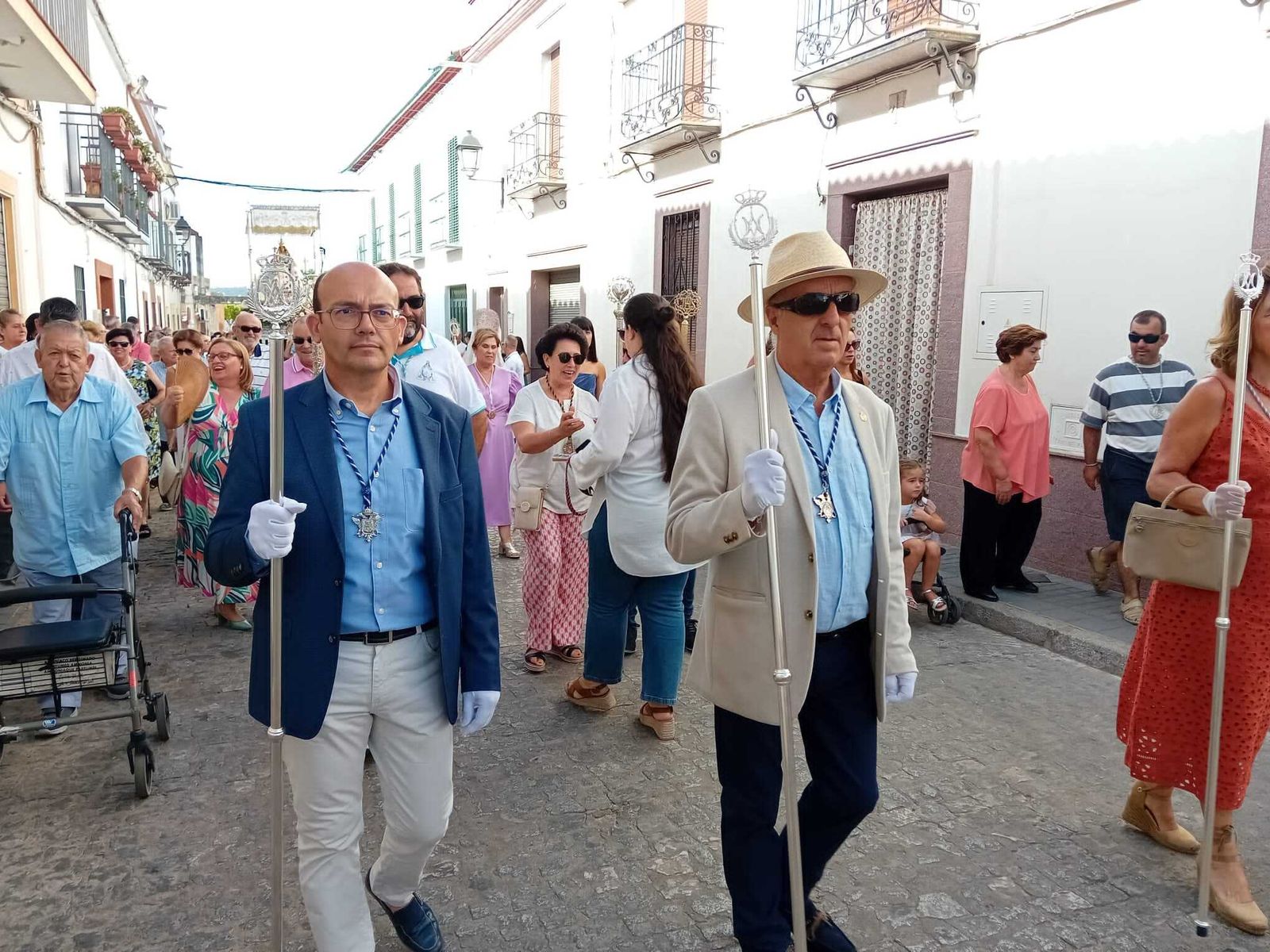 La Virgen del Sol recorre las calles de Adamuz, en imágenes