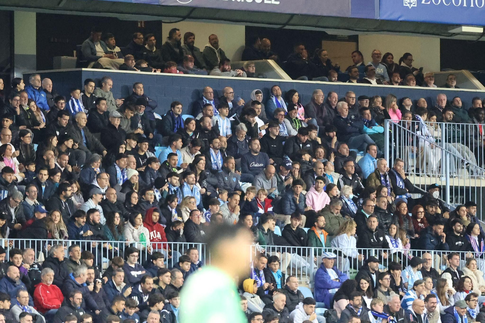 Búscate en las gradas de La Rosaleda en el Málaga CF-Zaragoza