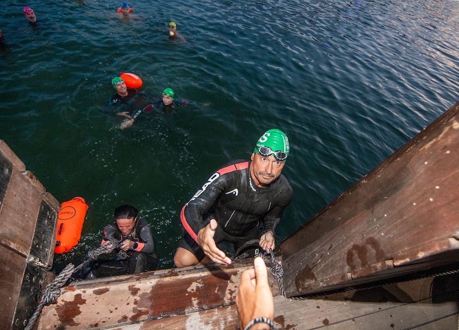 Triatlón a lo largo del Guadalquivir a beneficio de la Fundación Vicente Ferrer